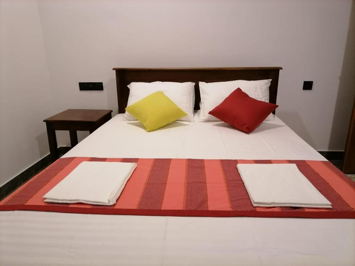 Ceylonima Home Stay อนุราธปุระ ภายนอก รูปภาพ