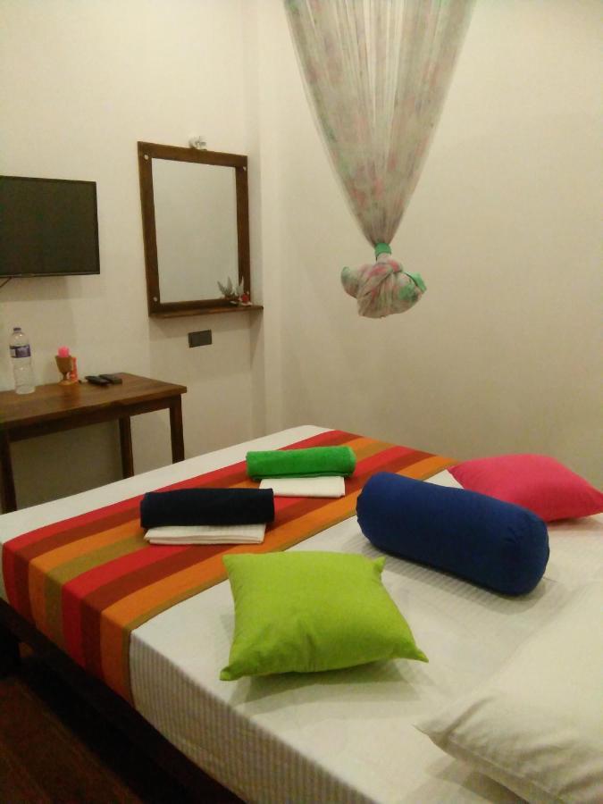 Ceylonima Home Stay อนุราธปุระ ภายนอก รูปภาพ