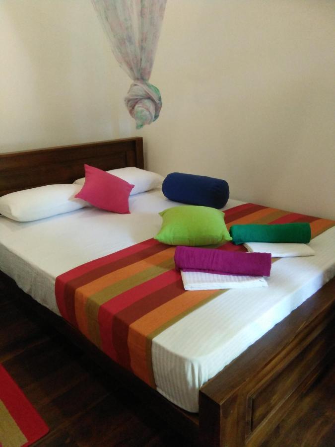 Ceylonima Home Stay อนุราธปุระ ภายนอก รูปภาพ